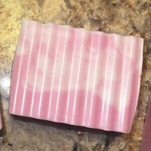 Handmade “Chei-Rosie 68” Shea Butter Base 4.5 oz Bar